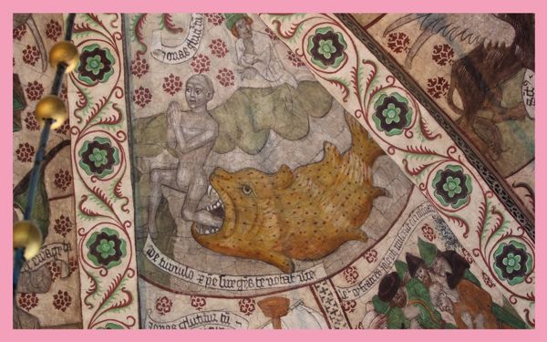 Muralmålning i kyrka med medeltidsmotiv. Foto.